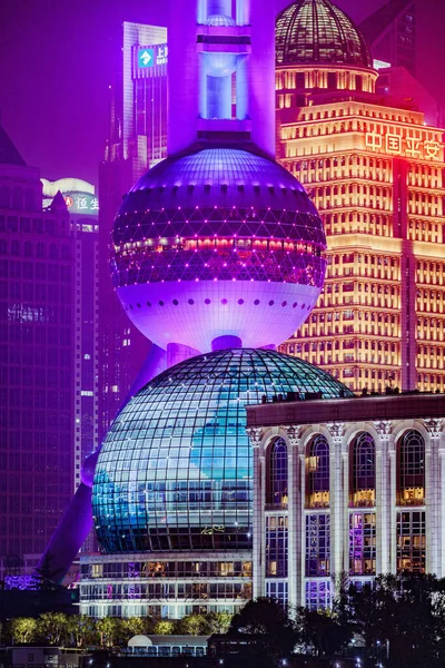 Una Vista Verticale Mozzafiato Della Pearl Tower Illuminata Shanghai Cina — Foto Stock