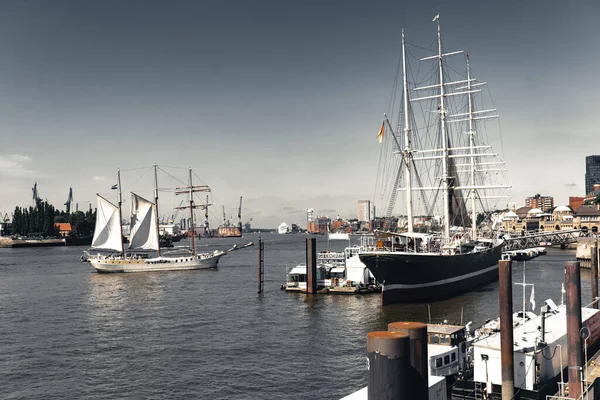 Der Hafen Mit Schiffen Yachten Und Booten — Stockfoto