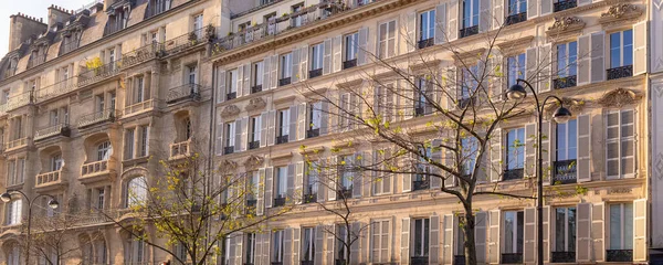 Paříž Krásné Budovy Okrese 11E Typické Fasády — Stock fotografie