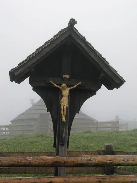 십자가 슬로베니아의 플라티나 — 스톡 사진