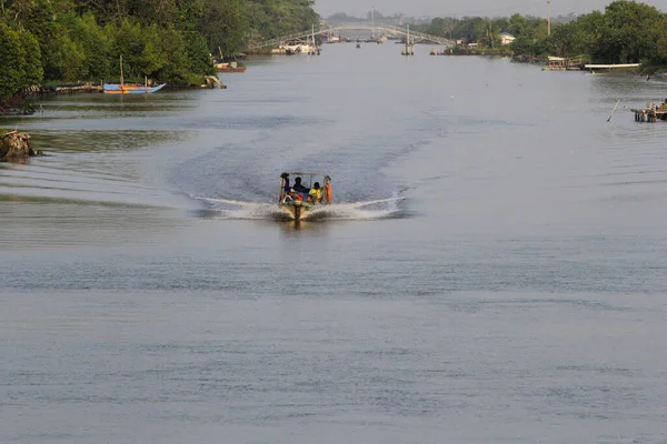 Motorboat Speeds Mesuji River Lampung Indonesia — Stock Photo, Image