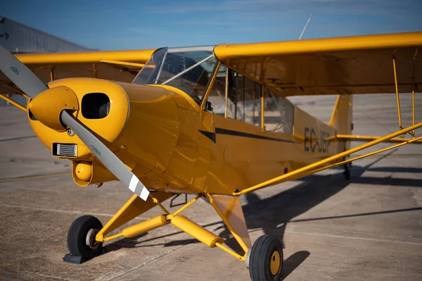 Leichtflugzeug Piper — Stockfoto