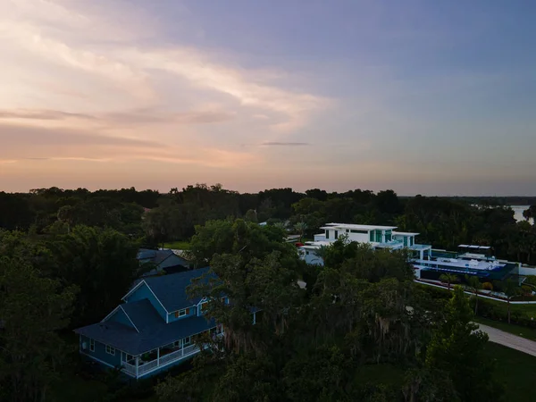 Aerial Shot Windermere Florida Trees Lake Distance Sunset Sky — Stock Photo, Image