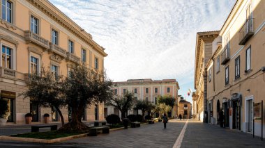 Küçük bir yan yol ve binalar, Benevento, İtalya