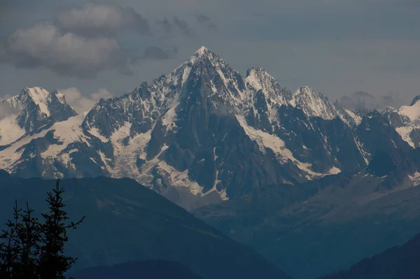 Een Landschappelijk Uitzicht Bergen Alpen Frankrijk — Stockfoto