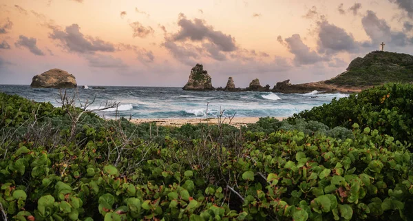 Eine Wunderschöne Landschaft Grüner Inseln Sonnenuntergang — Stockfoto