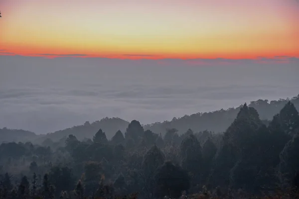 Uma Vista Panorâmica Uma Paisagem Natural Com Belo Pôr Sol — Fotografia de Stock