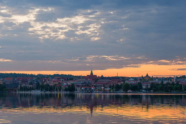 夕暮れ時のスウェーデンのオステルスンの美しい景色 — ストック写真