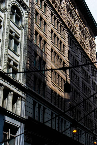 New York Taki Bazı Çok Katlı Binaların Cephelerinin Dikey Bir — Stok fotoğraf