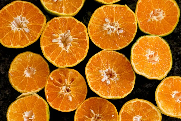 Dilimlenmiş Portakalların Üst Görüntüsü — Stok fotoğraf