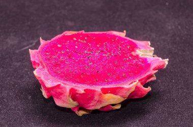 Pitaya veya Ejderha Meyvesi Taze Tropikal Gıda