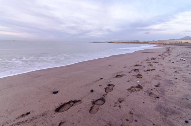 İspanya 'nın TenerifeCanary Adalarında Gün Doğumu Saati Sahil ve Dalga
