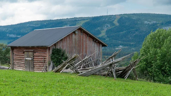 Une Belle Vue Sur Petite Maison Bois Sur Colline Suède — Photo