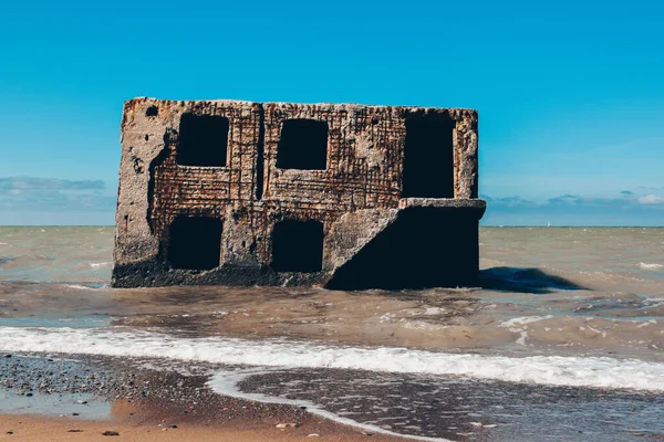 Zbliżenie Zdjęcia Ruin Plaży Świetle Słonecznym — Zdjęcie stockowe