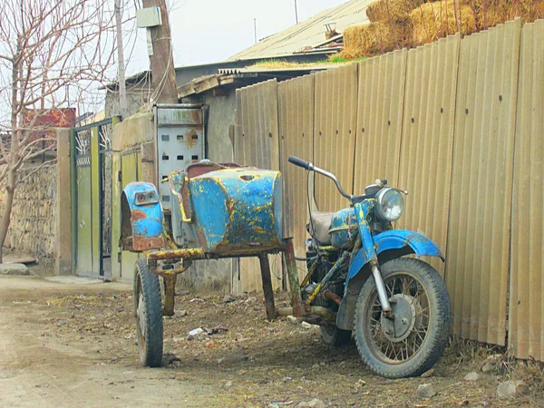 Altes Umgebautes Sowjetisches Styl Motorrad Ural Einem Dorf Der Nähe — Stockfoto