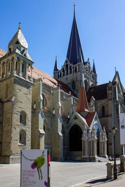 Het Detail Van Buitenkant Van Kathedraal Van Lausanne Zwitserland — Stockfoto