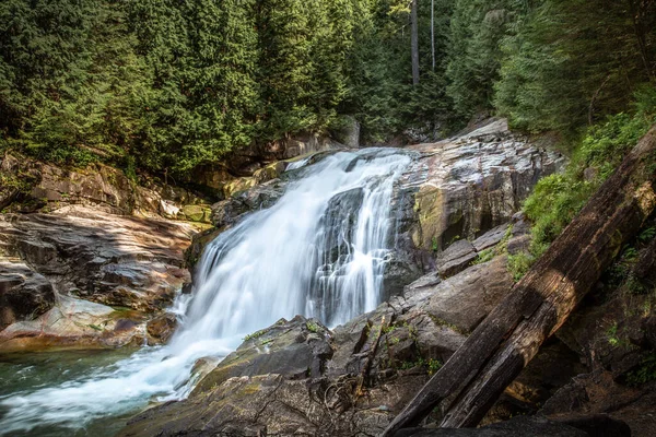 Una Splendida Vista Una Cascata Cascata Rocce Hiking Gold Creek — Foto Stock