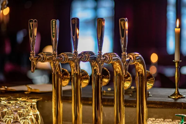 Conjunto Grifos Cerveza Resort Montaña Salen Suecia —  Fotos de Stock