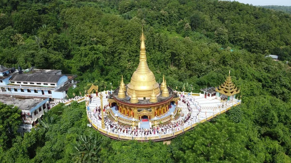 Flygbild Buddha Dhatu Jadi Bandarban Bangladesh Omgiven Grönska — Stockfoto