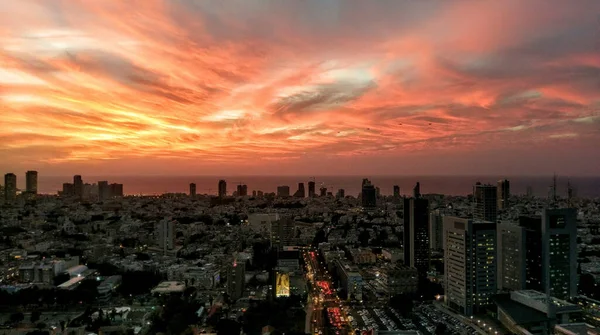 Pôr Sol Sobre Tel Aviv Com Helicópteros Exército Voando Por — Fotografia de Stock