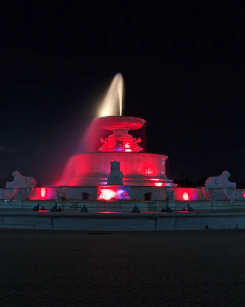 Vertical Shot James Scott Memorial Fountain Night Belle Isle Detroit — Stock Photo, Image