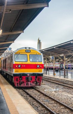 Bangkok Tayland ve Güneydoğu Asya 'daki eski tren istasyonu Hua Lamphong' da