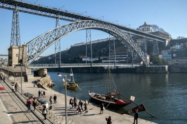 Dom Luis Köprüsü. Portekiz 'in Porto şehrinde Luis Köprüsü