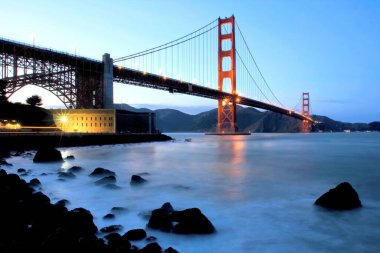 San Francisco, Kaliforniya 'daki Golden Gate Köprüsü' nden nefes kesici bir manzara.