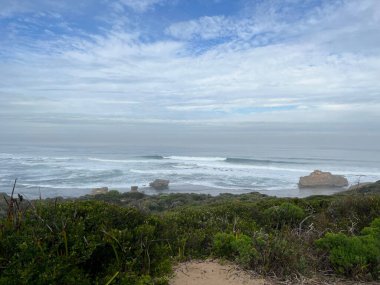 Sabah yürüyüşünden sonra Mornington Yarımadası Ulusal Parkı 'ndan Sabah Manzarası.