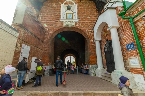 Russian Traditional Medieval Architecture Pyatnitsky Gate Pyatnitskaya Tower Kolomna Kremlin — Stock Photo, Image