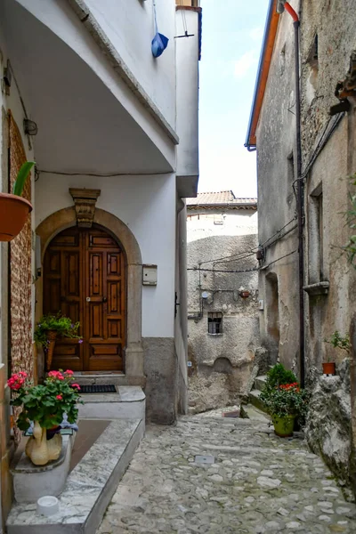 Úzká Ulice Mezi Starými Domy Petina Vesnice Horách Regionu Kampánie — Stock fotografie