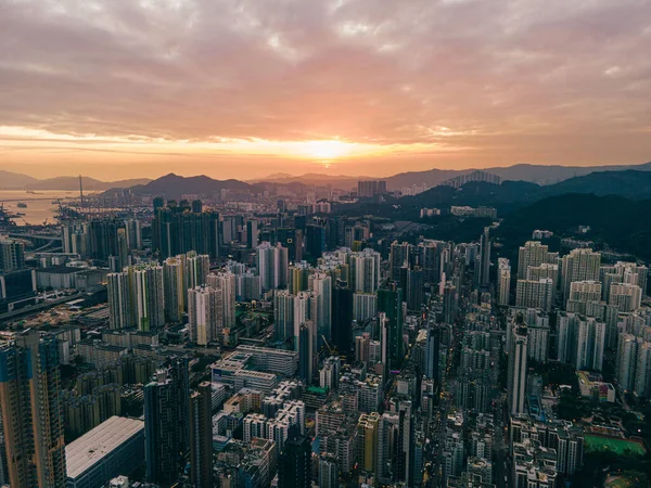 Paesaggio Urbano Hong Kong Circondato Colline Durante Alba Cina — Foto Stock