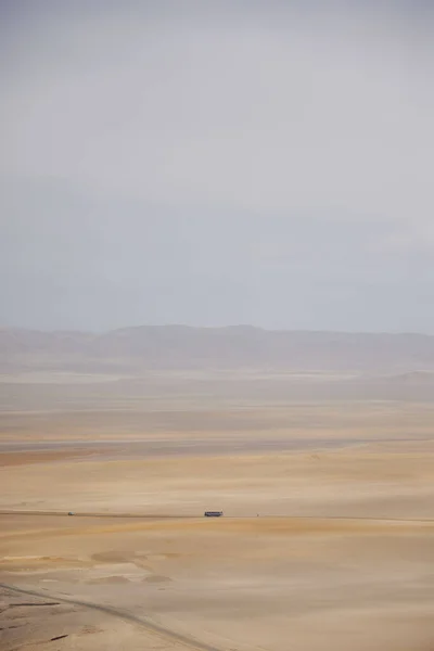 Ett Vertikalt Skott Transport Öknen Paracas Lima — Stockfoto