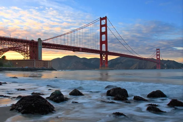 Uma Vista Deslumbrante Praia Golden Gate Bridge São Francisco Califórnia — Fotografia de Stock