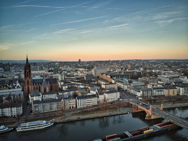 Gün Batımında Frankfurt Katedrali Nin Şehrin Hava Manzarası — Stok fotoğraf