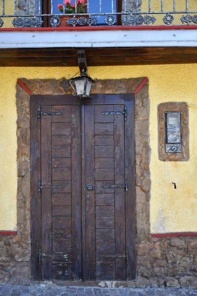 Door Old House Marsicovetere Village Mountains Basilicata — Stock Photo, Image