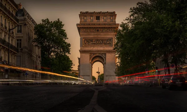 Μια Όμορφη Θέα Της Αψίδας Του Θριάμβου Στο Παρίσι Ηλιοβασίλεμα — Φωτογραφία Αρχείου