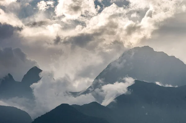 구름낀 지대의 — 스톡 사진