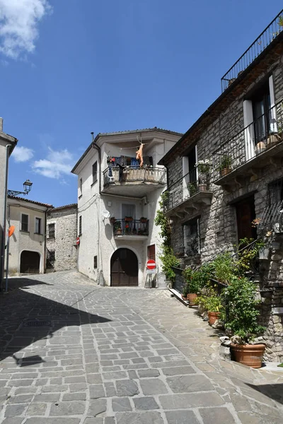 Smal Gata Mellan Gamla Husen Sasso Castalda Bergen Provinsen Potenza — Stockfoto