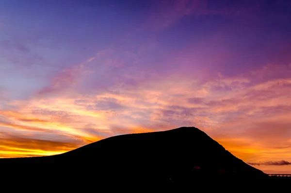 Sonnenuntergang Atlantik Mit Einem Berg Hintergrund Medano Teneriffa Kanarische Inseln — Stockfoto