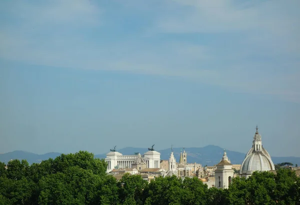 Roma Talya Güneşli Bir Günde Janiculan Tepesi Nin Uzak Bir — Stok fotoğraf