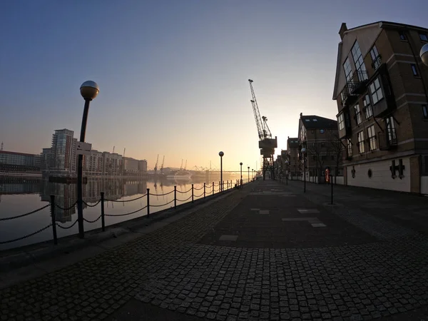 Vacker Utsikt Över Gata Längs Themsen London England Soluppgången — Stockfoto