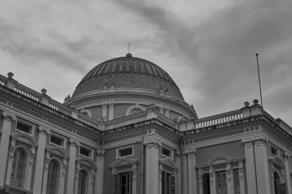 Gråskala Bild Kupolen National Museum Singapore Mot Himmel — Stockfoto