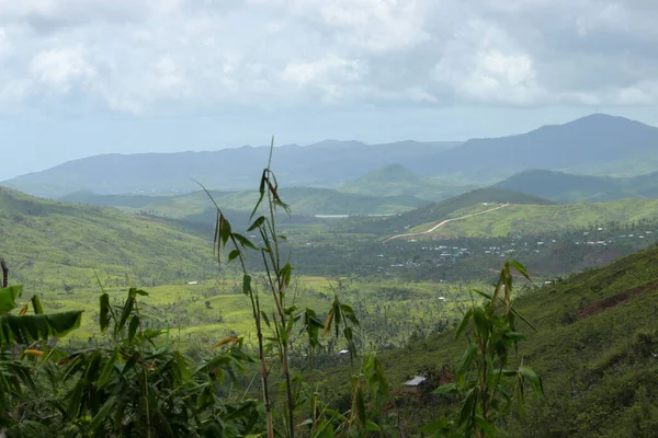 Une Belle Vue Sur Paysage Verdoyant Avec Des Montagnes Sous — Photo