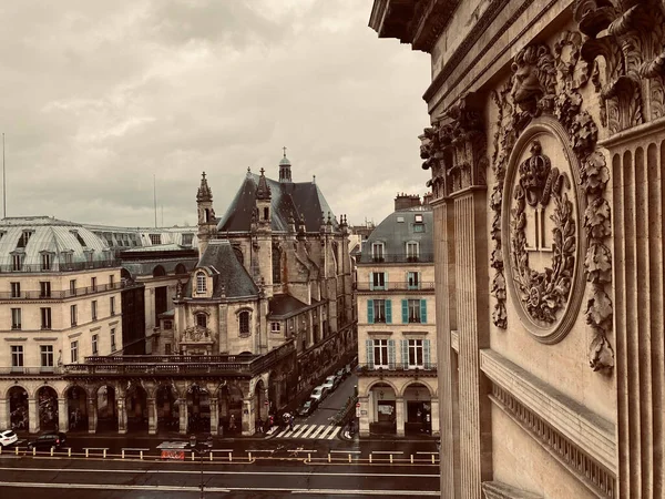 Plan Rapproché Une Ancienne Façade Bâtiment Avec Belles Sculptures Paris — Photo