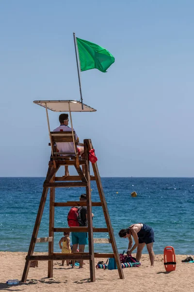 Vertical Shot Lifeguard Sitting Watchtower Palamos Beach Costa Brava Spain — Stock Photo, Image