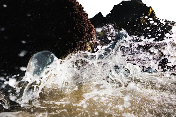 Těžké Šplouchání Vody Skálu Molu Vytvářející Částice — Stock fotografie