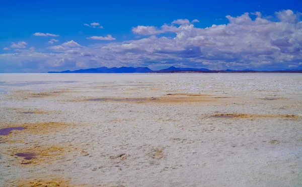 Ein Schöner Blick Auf Die Landschaft Der Uyuni Salzebene Während — Stockfoto