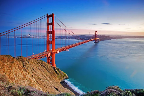 Gün Batımında Golden Gate Köprüsü Nün Perspektif Çekimi San Francisco — Stok fotoğraf