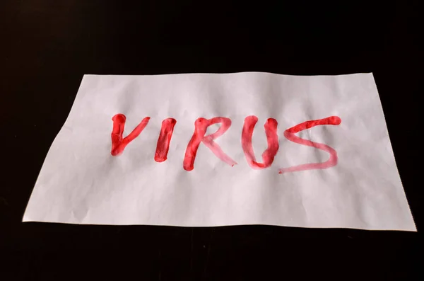 Texto Word Virus Escrito Con Sangre Libro Blanco — Foto de Stock